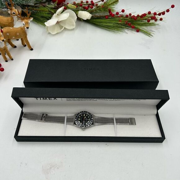 Men’s Q Timex 1978 re-issue falcon eye 38 mm quartz watch - Picture 2 of 8